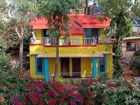 Private Bungalow with Garden, Main Road Connected - Om Bungalow, Happy Stay, Panchgani - Chambres d’hôtes
