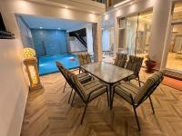 R61 Sunset Chalet - Bed and Breakfast Al Mintarib