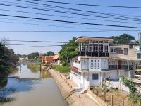Green Riverside Homestay - B&B Phra Nakhon Si Ayutthaya