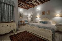 Deluxe Zimmer mit Kingsize-Bett