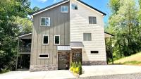 B&B Asheville - Brand new built! Pond, kayaks, hot tub,fire pit,grill… - Bed and Breakfast Asheville