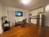 Entire Cozy 1BR Apartment in heart of Queens L - B&B