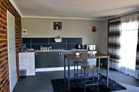 Peaceful Mountain Cottage :Hikes/Boma/Animals/Pool - B&B Magaliesburg