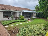 Rosewood Guest Cottage - Bed and Breakfast