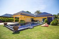 B&B Ban Raboet Kham - Lovely 3BR Villa Olivia*Garden & Pool*Rawai - Bed and Breakfast Ban Raboet Kham