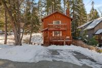 Moon Bears Modern Chic Dog Friendly Cabin - B&B Big Bear Lake