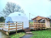 Little River Glamping - Chambres d’hôtes Ballymoney