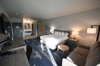 Queen Room with Wallbed/Disability Access/Tub-Non Smoking