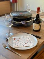 Appartement T2 ambiance chalet centre village proche des commerces et des pistes WIFI - B&B