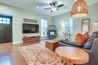 Historic Loveland Apt Walk to Little Miami River! - B&B Loveland