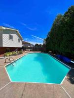 Alluring Private Bachelor Unit - B&B Windsor