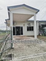 Afeny Homestay - Bed and Breakfast