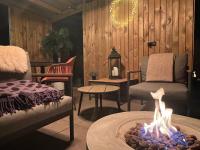 Cabin Eyja Mörk w Hot tub & Aurora Igloo - Ferienwohnung Hvolsvöllur