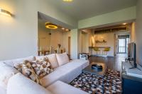 Modern yet Rustic Style City Centre Apt 2BR/2BTH - B&B Sofia