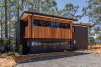 Narrawallee Beach House - B&B