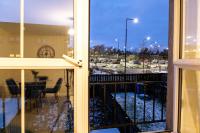 Livingston North Station Apartments - B&B