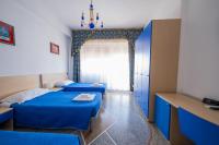 Dreibettzimmer mit Gemeinschaftsbad