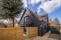Monkey Puzzle Cottage - B&B Snettisham