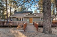 Green Pines Lake Retreat Walk to Lake - Bed and Breakfast Big Bear Lake