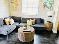 No Ho yellow door bungalow - B&B Tampa