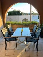 Magnifique T2 Climatisation - Grande Terrasse, Piscine et apercu Mer - Chambres d'hôtes Cannes