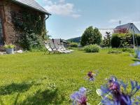 4-Sterne Ferienhaus Achat-Alm mit E-Ladestation - B&B Vollmersbach