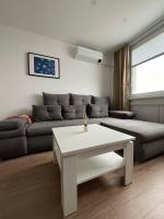 B&B Bratislava - Elegant Escape apartment III - free parking, easy access to City Center - Bed and Breakfast Bratislava