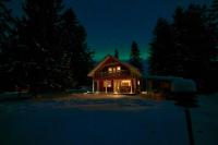 Iisland Uoma Lovely house and sauna by the river - B&B Ii