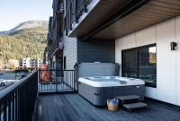 Villa 23 Cabot Peaks by Revelstoke Vacations - Bed and Breakfast