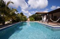 Kas Vis with Private Pool in Upscale Punt Vierkant - B&B Kralendijk