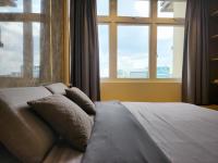 B&B Kuching - Kuching City Centre Smart Home Luxury Resort Condo - Bed and Breakfast Kuching