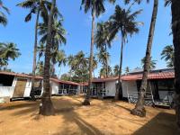 LAKSHDEEP COTTAGES - B&B Canacona