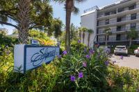 Shipwatch 418 - Luxury Oceanfront Penthouse in Isle of Palms - Chambres d'hôtes Isle of Palms