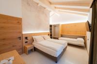 Camera Matrimoniale/Doppia con Letti Singoli con Vista Montagna