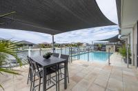 Sangard - LJHooker Yamba - B&B Yamba