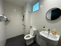 Twin Galaxy Muji Style 2 Bedroom with balcony High Floor Nice City View - Chambres d'hôtes Johor Bahru