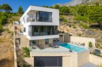 Deluxe Villa Nitia with 4 bedrooms 550m from sandy beach - B&B Duće