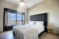 Deluxe Two-Bedroom Apartment with Garden View
