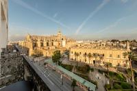 ISG Apartments The most Exclusive apartment in Sevillaparking - Chambres d'hôtes Séville