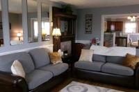 B&B Pittsburgh - North Side Bungalow - Sleeps 8! - Bed and Breakfast Pittsburgh