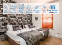 B&B Northampton - Spacious Contractor House for Large Groups - Private Parking - Bed and Breakfast Northampton