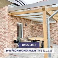 B&B Butjadingen - Ferienhaus Landhaus bis 10 Personen, traumhaft gelegen mit Sauna und Pool! Hunde erlaubt - Bed and Breakfast Butjadingen