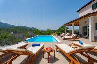 Villa Belina: 4 ensuite bedrooms, game room, heated pool, sauna & gym - B&B Gata