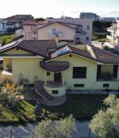 Villa MA-YA - Ferienwohnung Santa Maria Imbaro