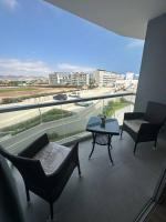 Apartamento de estreno San Bartolo vista Piscina Playa - B&B San Bartolo