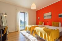 LDapartments - Spacious Lisbon Haven w/Lift&Garage - Bed and Breakfast Lissabon