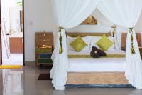 B&B Seminyak - MasBro ART Villas - Bed and Breakfast Seminyak