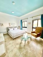 Camera Queen con Vista Piscina