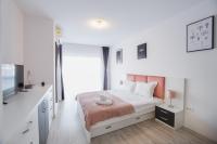 Pinky Black Escape - B&B Oradea