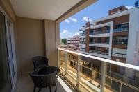 Barbados 302 - Excelente apartamento 02 suítes - À poucos metros da praia de Bombas - (Consultar serviços de roupa de cama e banho) - B&B